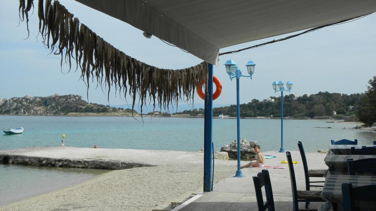 Cosy Guesthouse-Souterrain With Garden In City Center Corinth ภายนอก รูปภาพ