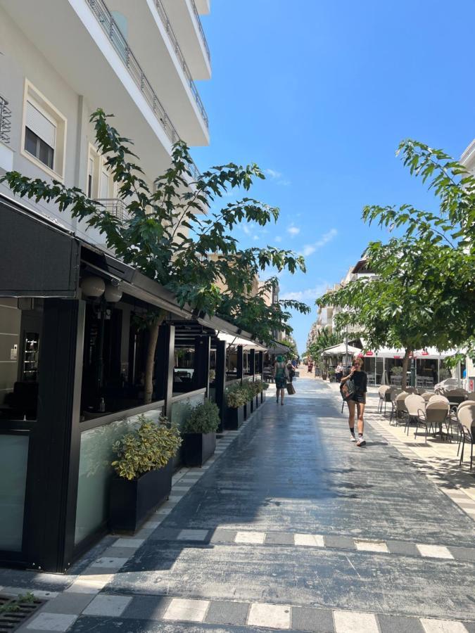 Cosy Guesthouse-Souterrain With Garden In City Center Corinth ภายนอก รูปภาพ